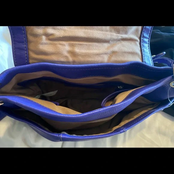 Liz Claiborne Leather purse - Picture 5 of 7